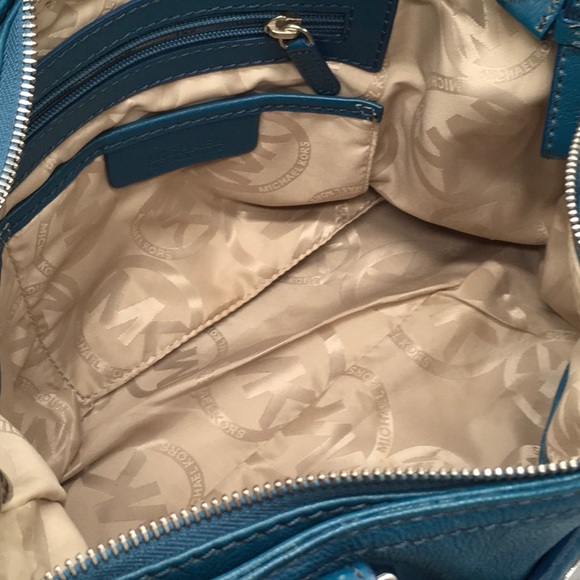 Michael Kors Hamilton Belted Tote w/ Removable Shoulder Strap - Picture 13 of 16